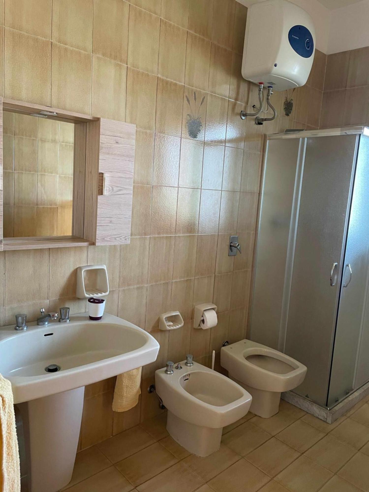 Mediterranean Sunset Villa بونتا بروتْشّيتّو المظهر الخارجي الصورة